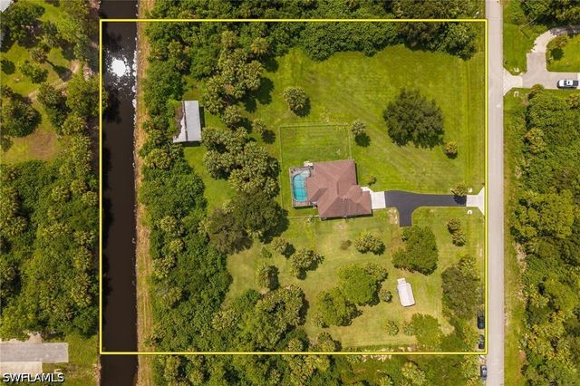 570 22nd ST NE, Naples, FL 34120