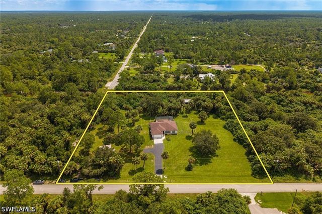 570 22nd ST NE, Naples, FL 34120