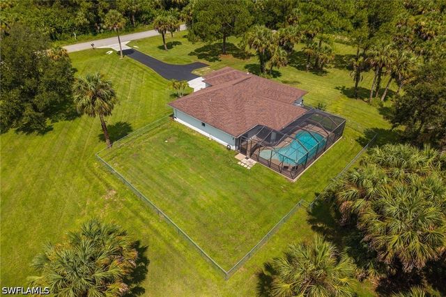570 22nd ST NE, Naples, FL 34120