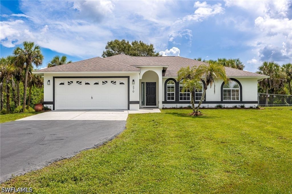 570 22nd ST NE, Naples, FL 34120