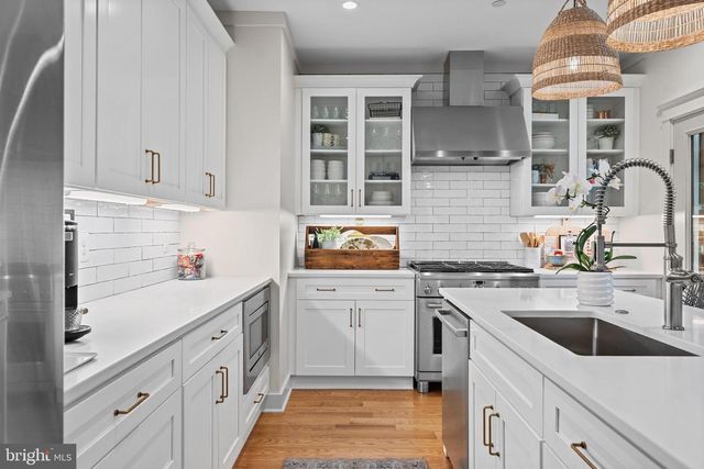 4102 HAMILTON ST, Hyattsville, MD 20781
