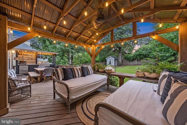 4102 HAMILTON ST, Hyattsville, MD 20781