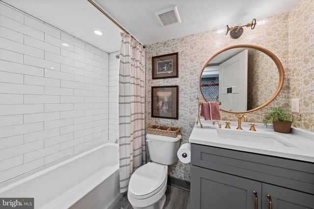 4102 HAMILTON ST, Hyattsville, MD 20781