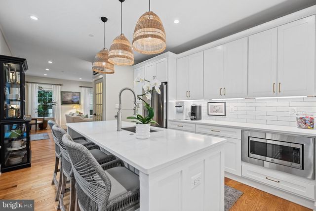 4102 HAMILTON ST, Hyattsville, MD 20781
