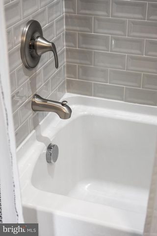 4102 HAMILTON ST, Hyattsville, MD 20781