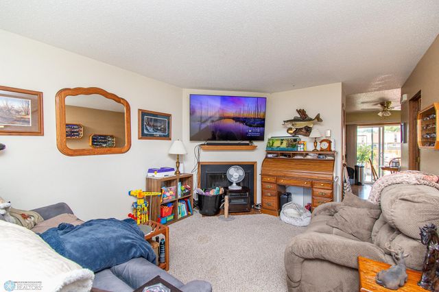 338 13th Avenue E, West Fargo, ND 58078