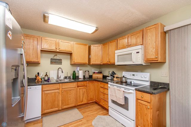 338 13th Avenue E, West Fargo, ND 58078