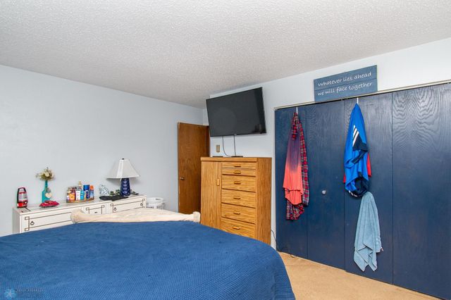 338 13th Avenue E, West Fargo, ND 58078