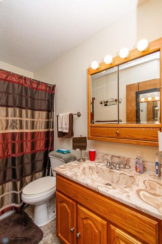 338 13th Avenue E, West Fargo, ND 58078