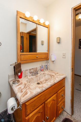 338 13th Avenue E, West Fargo, ND 58078