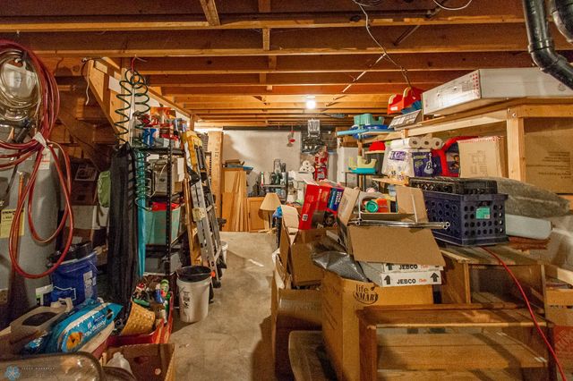 338 13th Avenue E, West Fargo, ND 58078