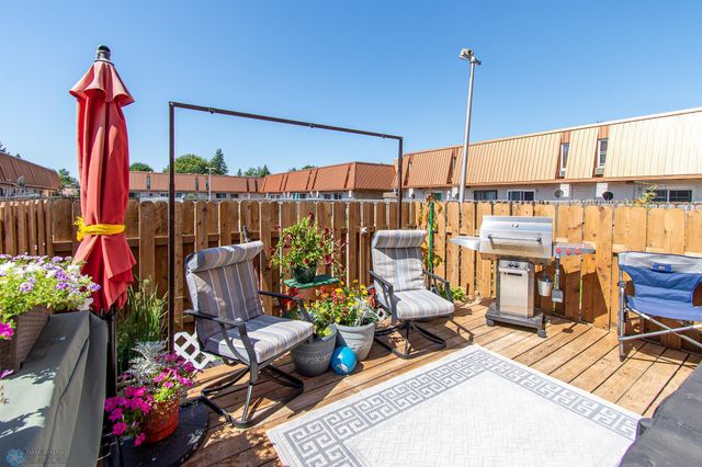338 13th Avenue E, West Fargo, ND 58078