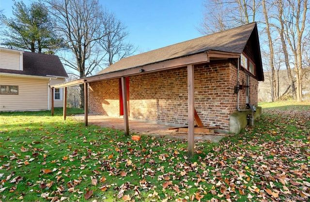 1 Klingher Court, Pomona, NY 10970