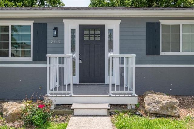303 W Front Street, Grain Valley, MO 64029