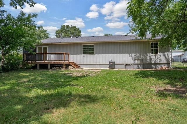 303 W Front Street, Grain Valley, MO 64029