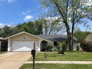 7622 Bubbling Spring Lane, Houston, TX 77086