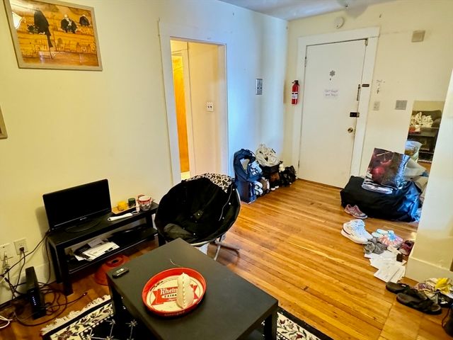 11 Gorham St. 5, Boston, MA 02134