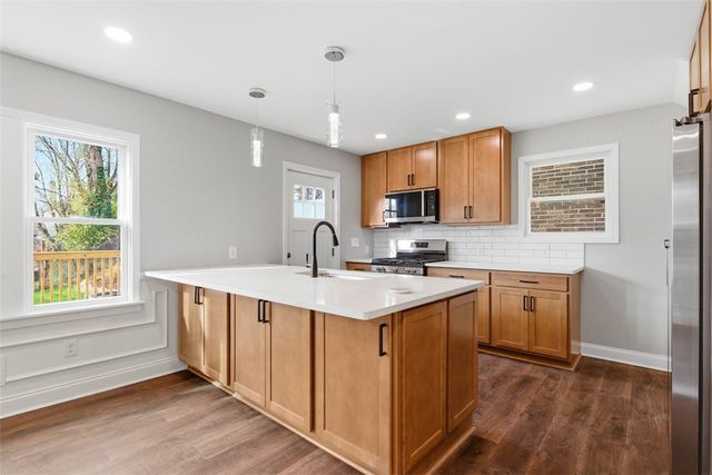 2214 Saranac Ave, Beechview, PA 15216