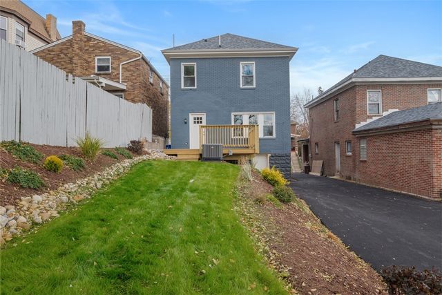 2214 Saranac Ave, Beechview, PA 15216