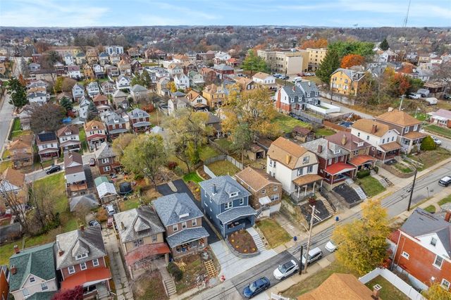 2214 Saranac Ave, Beechview, PA 15216