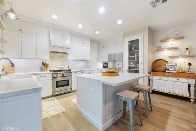 7026 Village, Eastvale, CA 92880