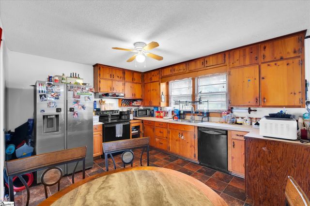 7703 Moorefield Memorial Highway, Liberty, SC 29657