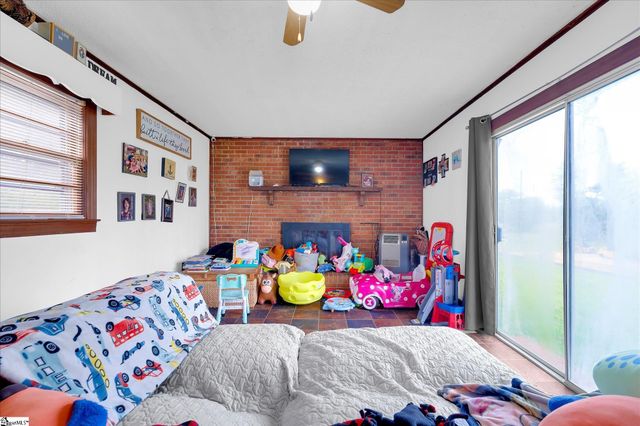 7703 Moorefield Memorial Highway, Liberty, SC 29657