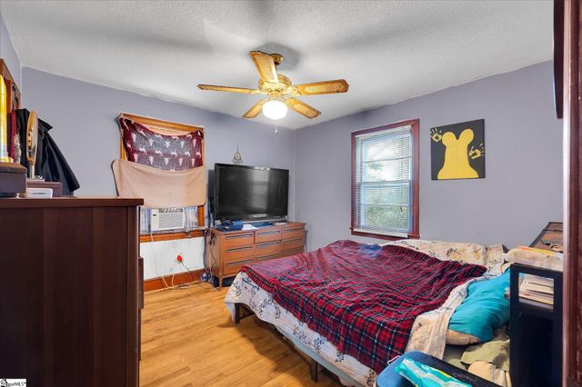 7703 Moorefield Memorial Highway, Liberty, SC 29657