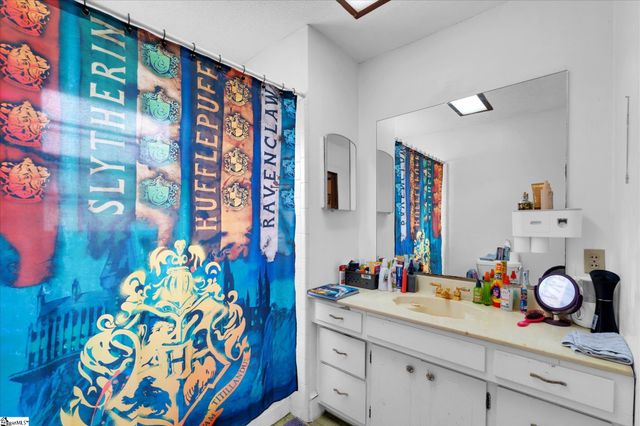 7703 Moorefield Memorial Highway, Liberty, SC 29657