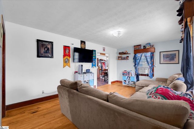 7703 Moorefield Memorial Highway, Liberty, SC 29657