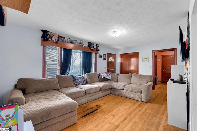 7703 Moorefield Memorial Highway, Liberty, SC 29657