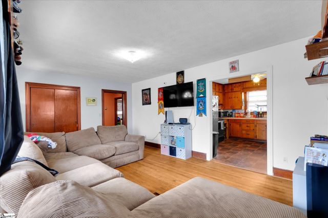 7703 Moorefield Memorial Highway, Liberty, SC 29657