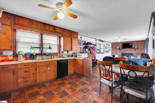 7703 Moorefield Memorial Highway, Liberty, SC 29657