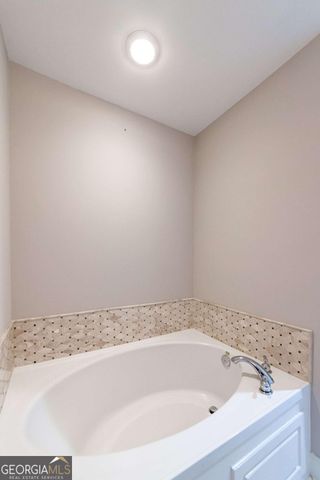 2626 Peachtree Road NW 412, Atlanta, GA 30305