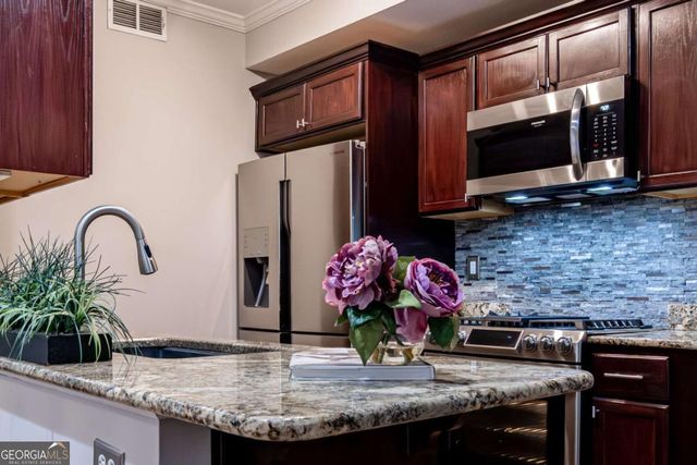 2626 Peachtree Road NW 412, Atlanta, GA 30305