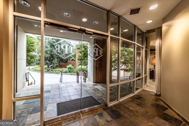 2626 Peachtree Road NW 412, Atlanta, GA 30305