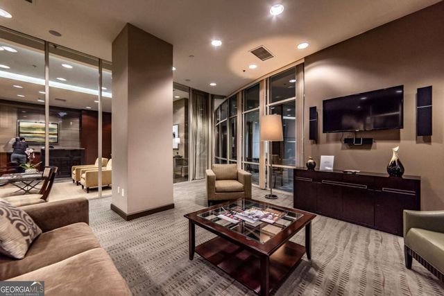 2626 Peachtree Road NW 412, Atlanta, GA 30305