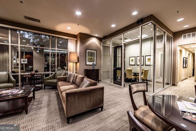 2626 Peachtree Road NW 412, Atlanta, GA 30305