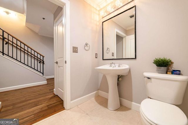 2626 Peachtree Road NW 412, Atlanta, GA 30305