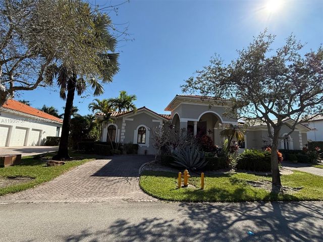 18765 SW 78th Ct, Cutler Bay, FL 33157