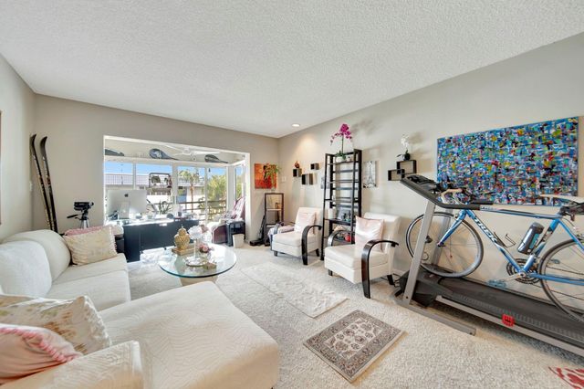 3100 Holiday Springs Boulevard 305, Margate, FL 33063