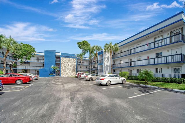 3100 Holiday Springs Boulevard 305, Margate, FL 33063