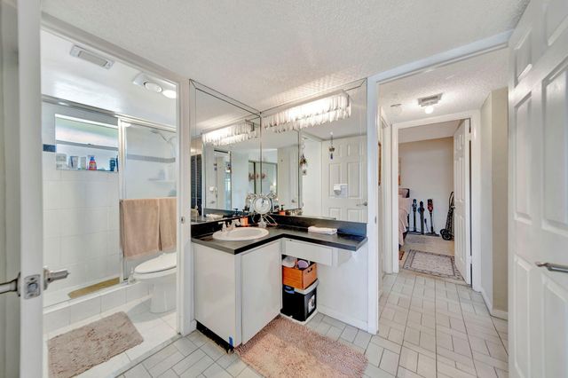 3100 Holiday Springs Boulevard 305, Margate, FL 33063