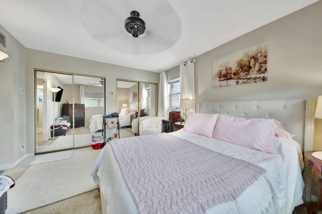 3100 Holiday Springs Boulevard 305, Margate, FL 33063