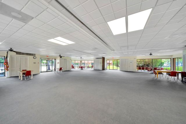 3100 Holiday Springs Boulevard 305, Margate, FL 33063