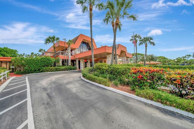 3100 Holiday Springs Boulevard 305, Margate, FL 33063