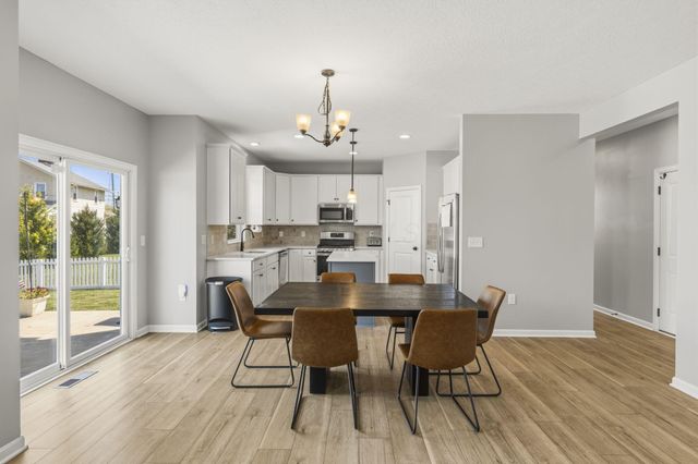 908 Heimat Haus Drive, Grove City, OH 43123