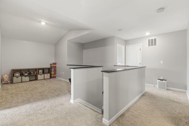 908 Heimat Haus Drive, Grove City, OH 43123