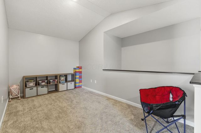 908 Heimat Haus Drive, Grove City, OH 43123