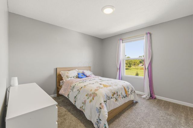 908 Heimat Haus Drive, Grove City, OH 43123